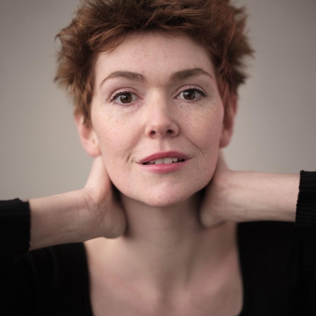 Elf Lyons